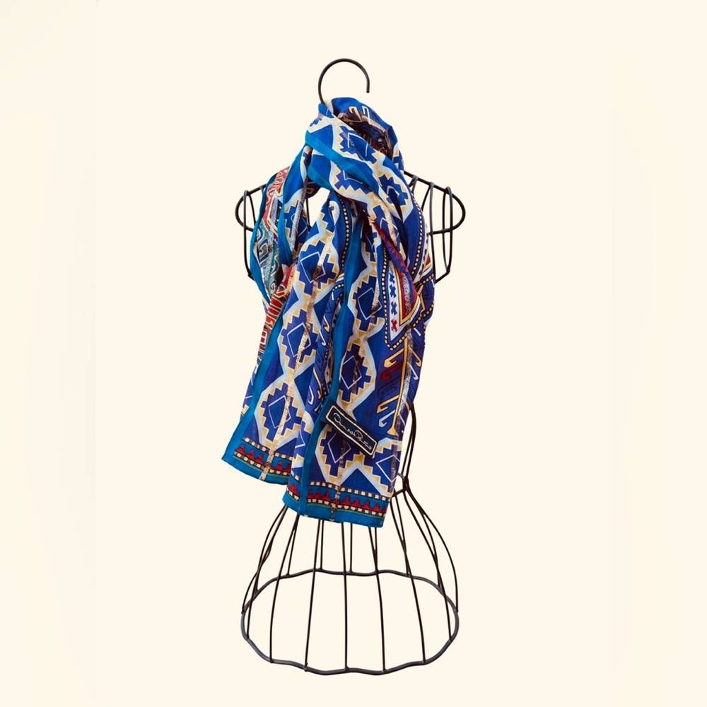 Oscar de la Renta silk blend scarf